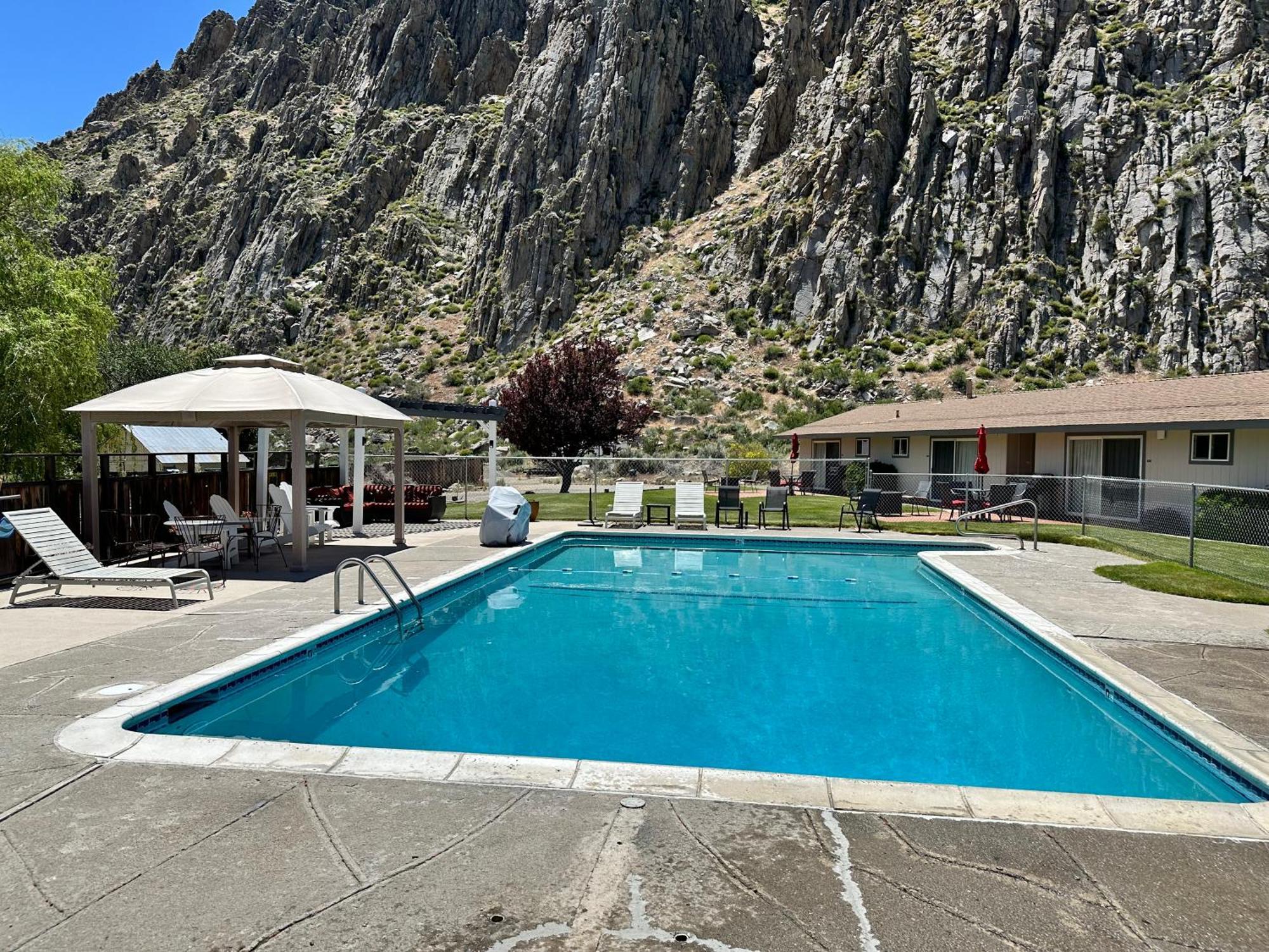 Meadowcliff Lodge Coleville 外观 照片