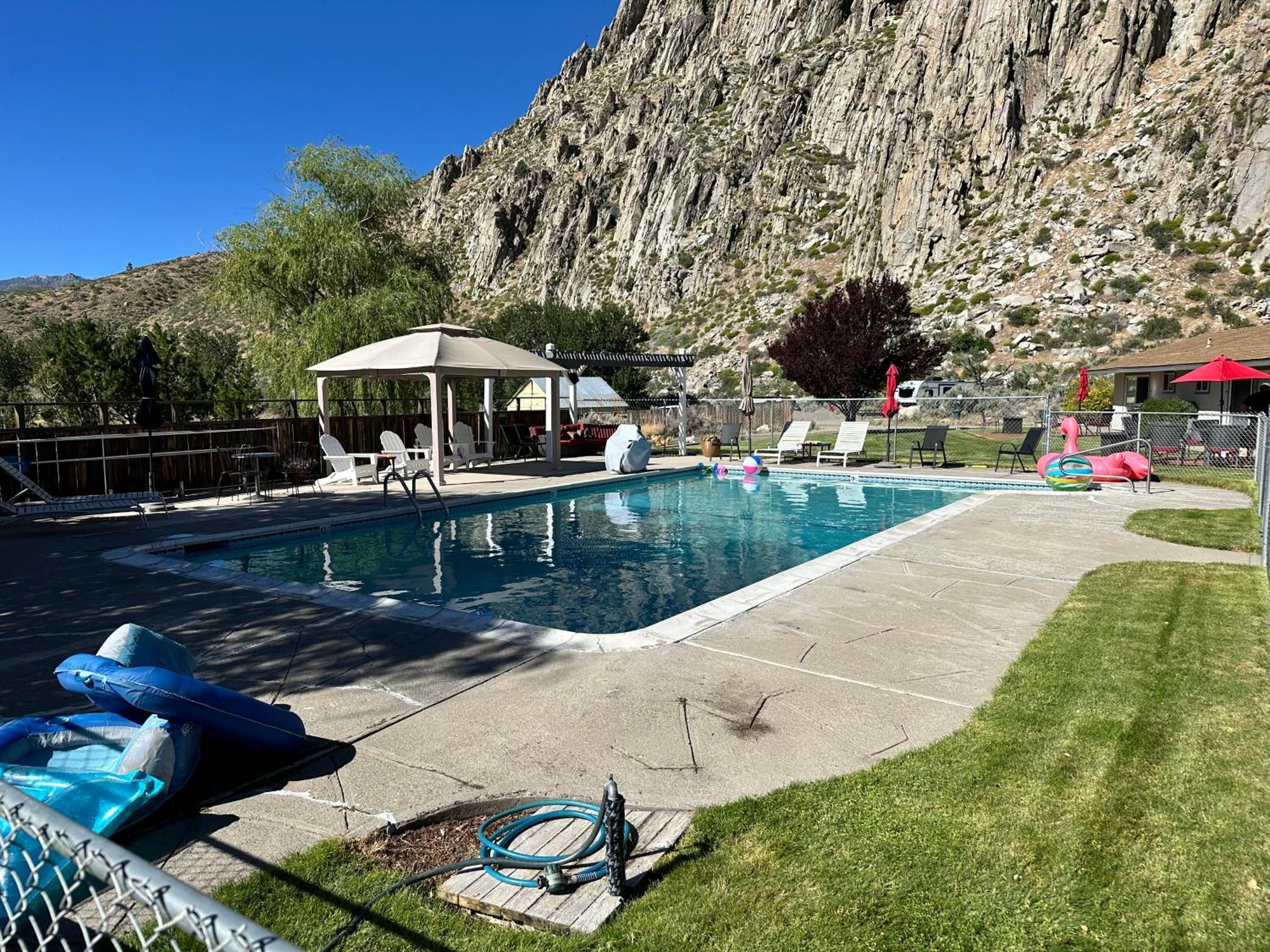 Meadowcliff Lodge Coleville 外观 照片