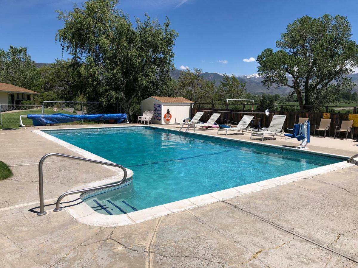 Meadowcliff Lodge Coleville 外观 照片