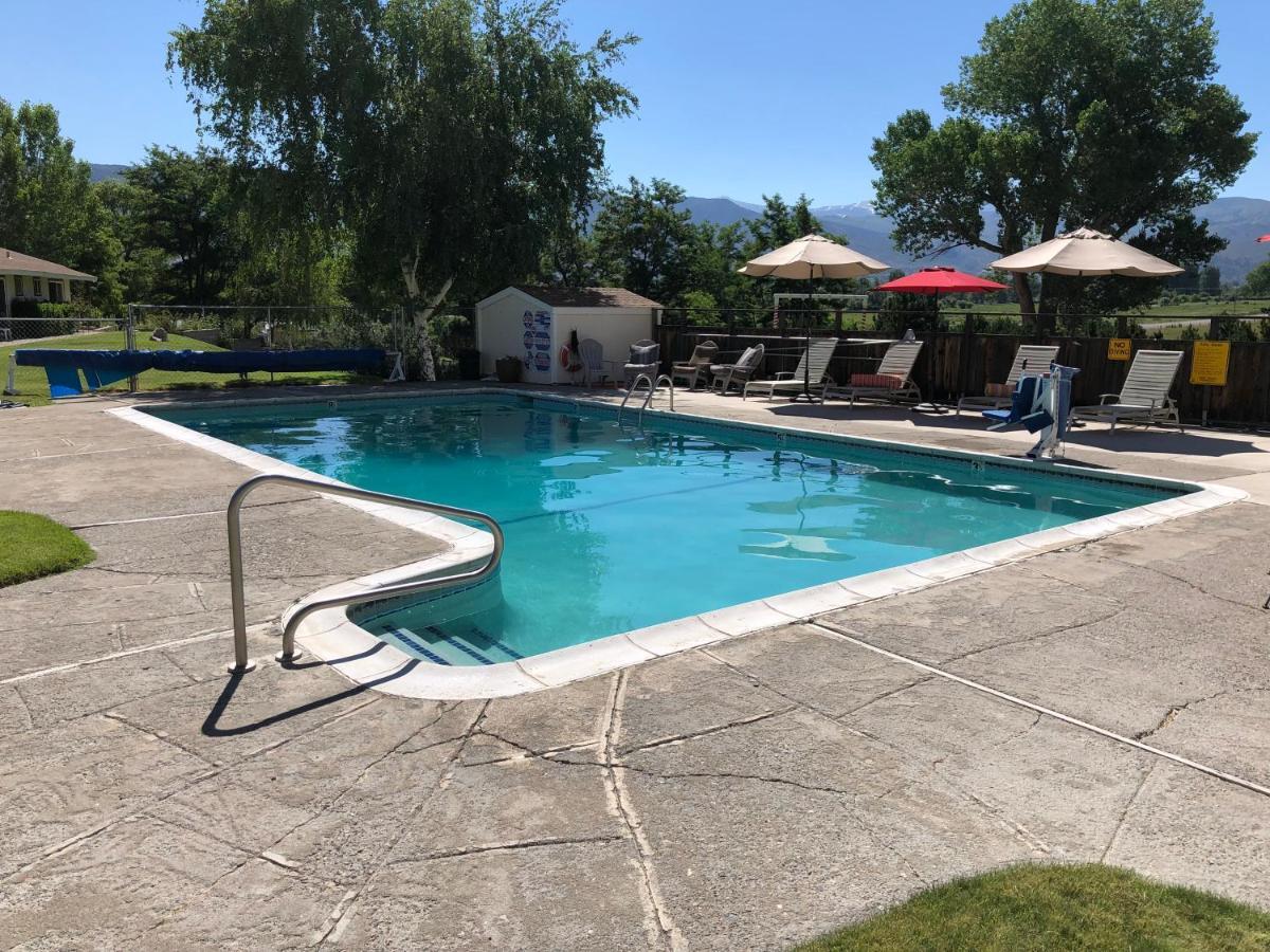 Meadowcliff Lodge Coleville 外观 照片